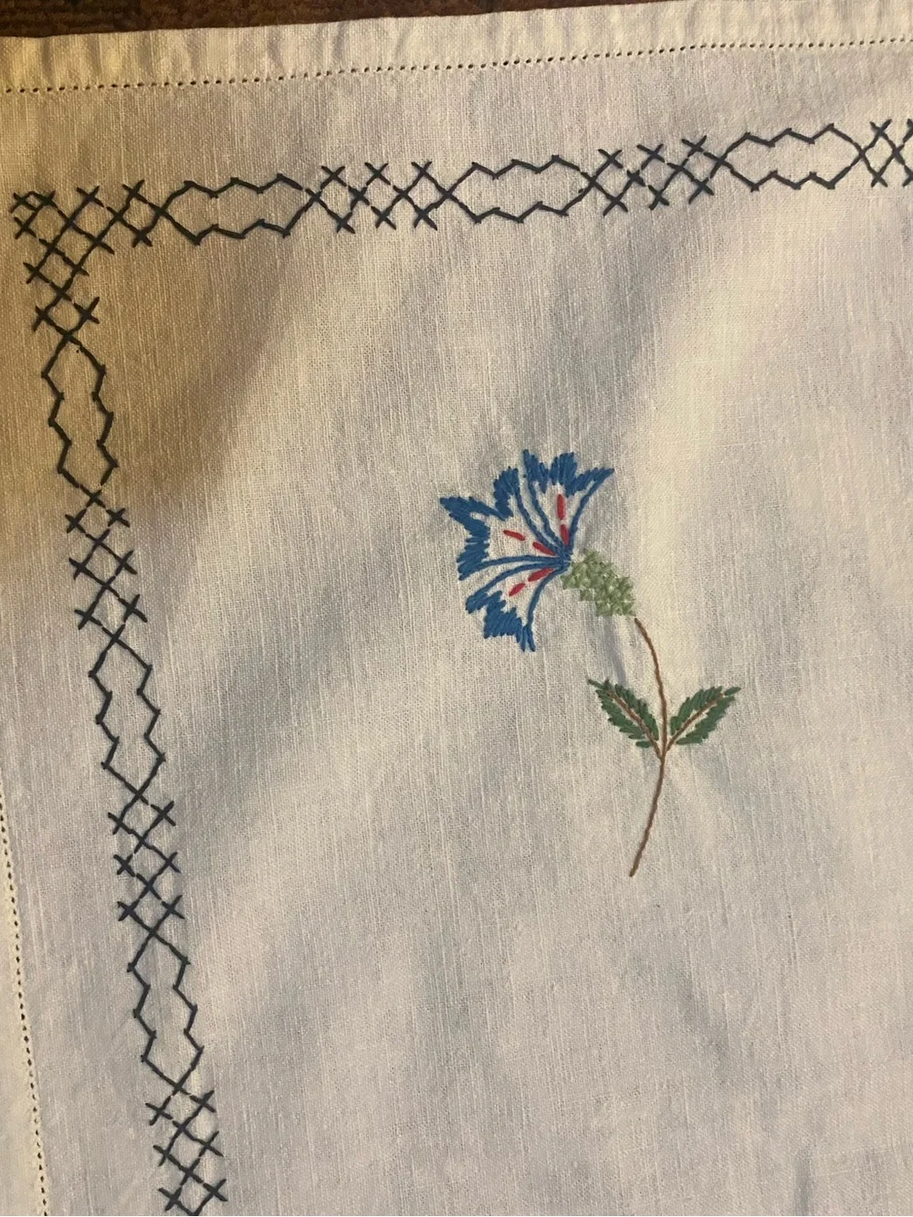 Embroidered White Tablecloth with Americana Motif 48”x 62”